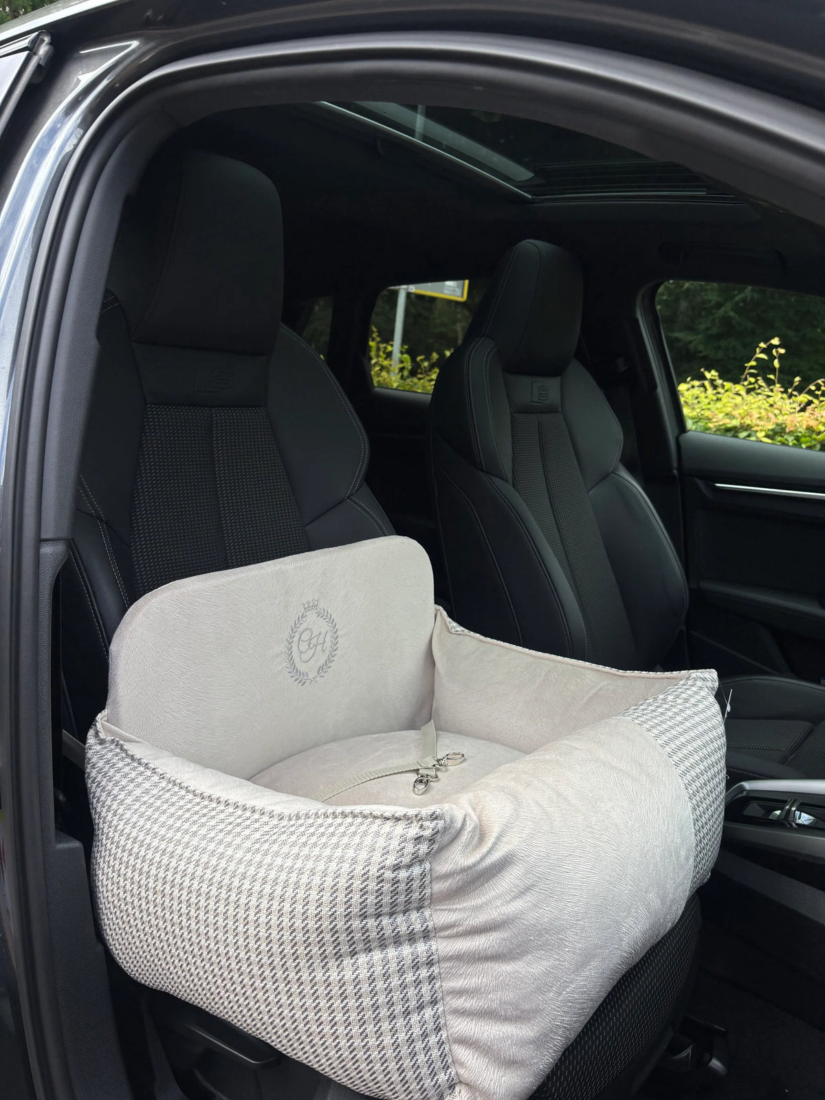 Chloé's Home Berlin beige Hunde-Autositz