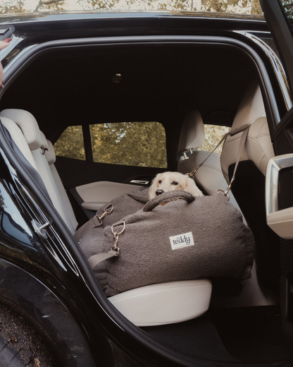 ByTeddy braune Cosy 3-in-1-Trage, Autositz und Schlafplatz